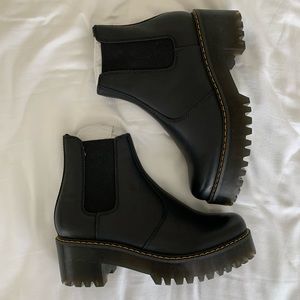 Dr. Martens LEATHER PLATFORM CHELSEA BOOTS